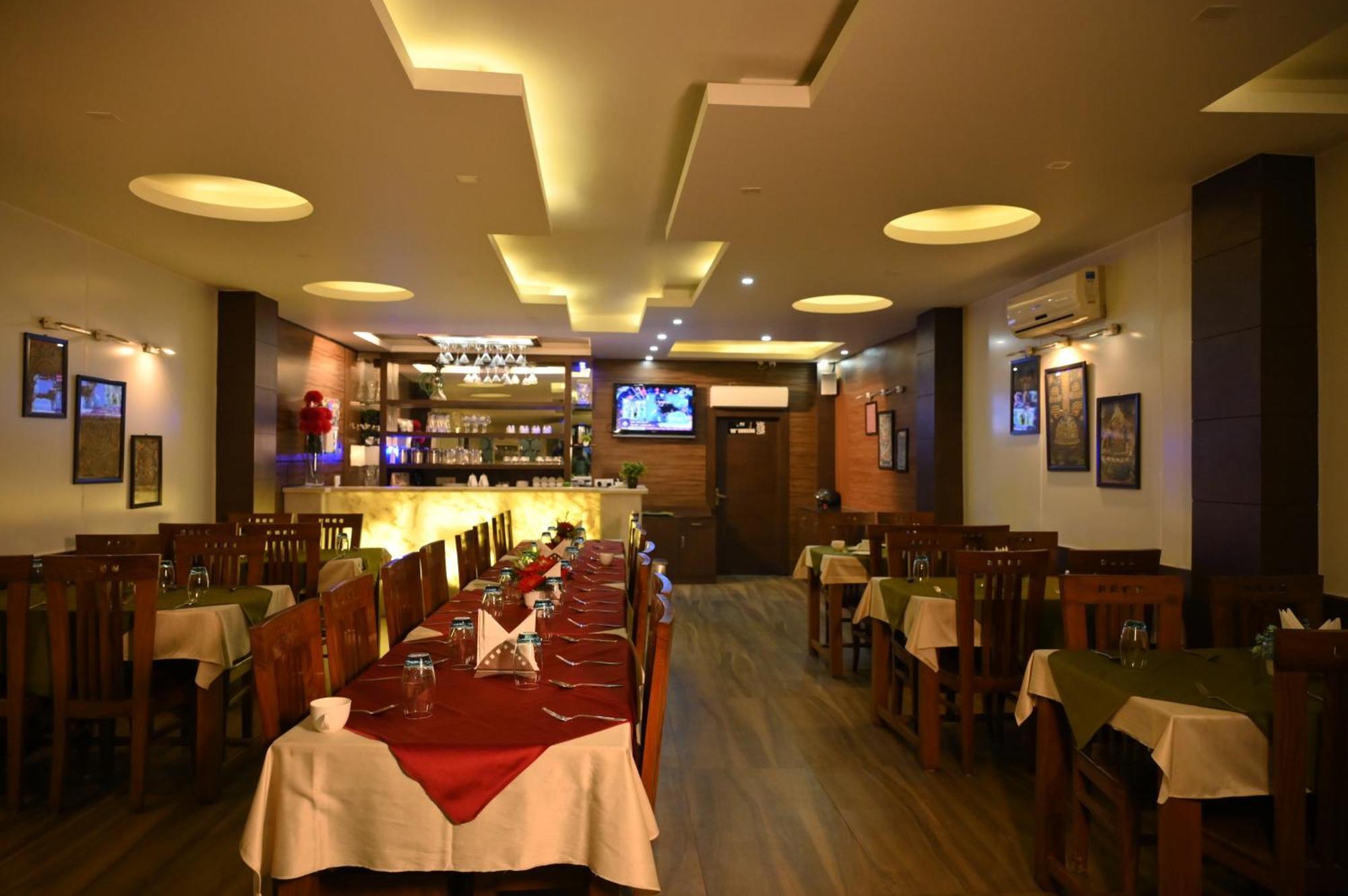Hotel Dh Dharamshala Dış mekan fotoğraf