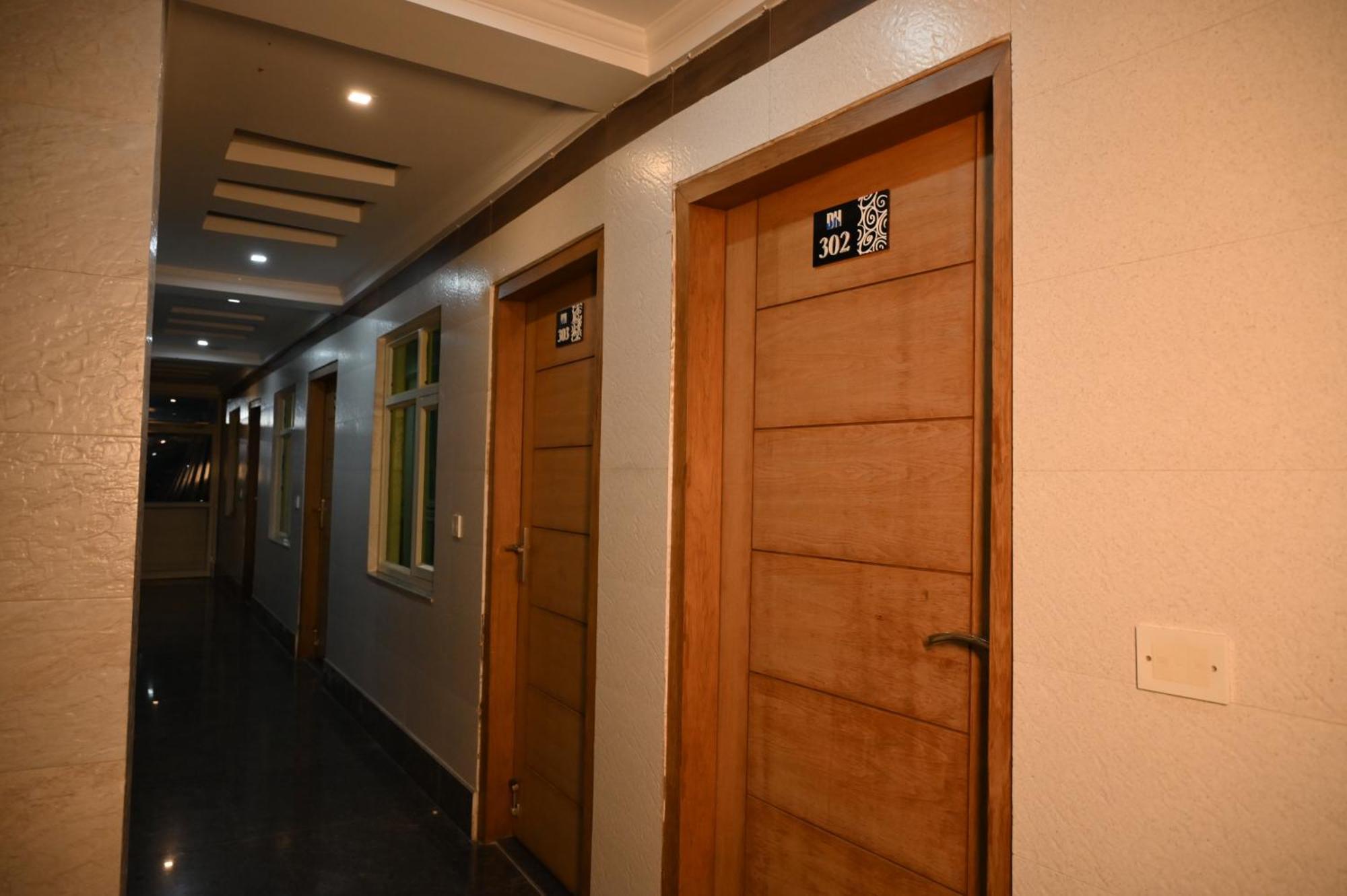 Hotel Dh Dharamshala Dış mekan fotoğraf