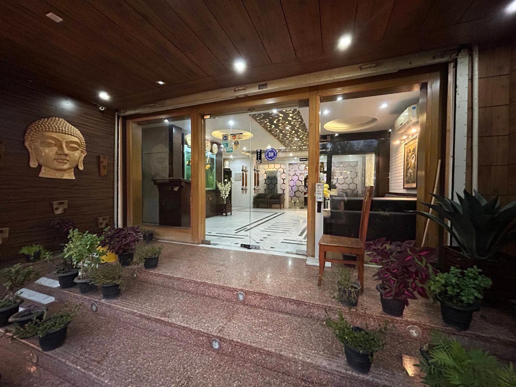 Hotel Dh Dharamshala Dış mekan fotoğraf