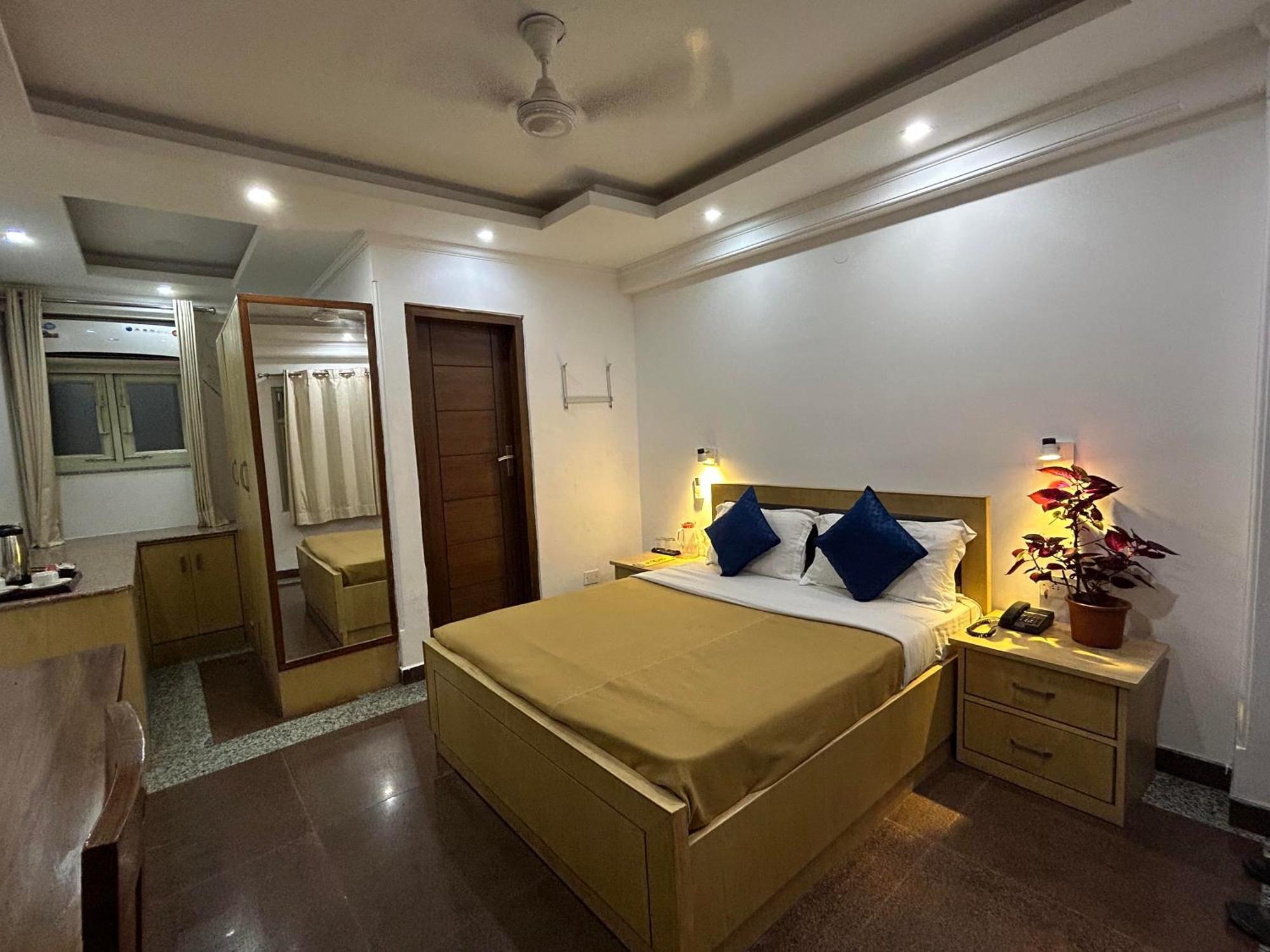 Hotel Dh Dharamshala Dış mekan fotoğraf