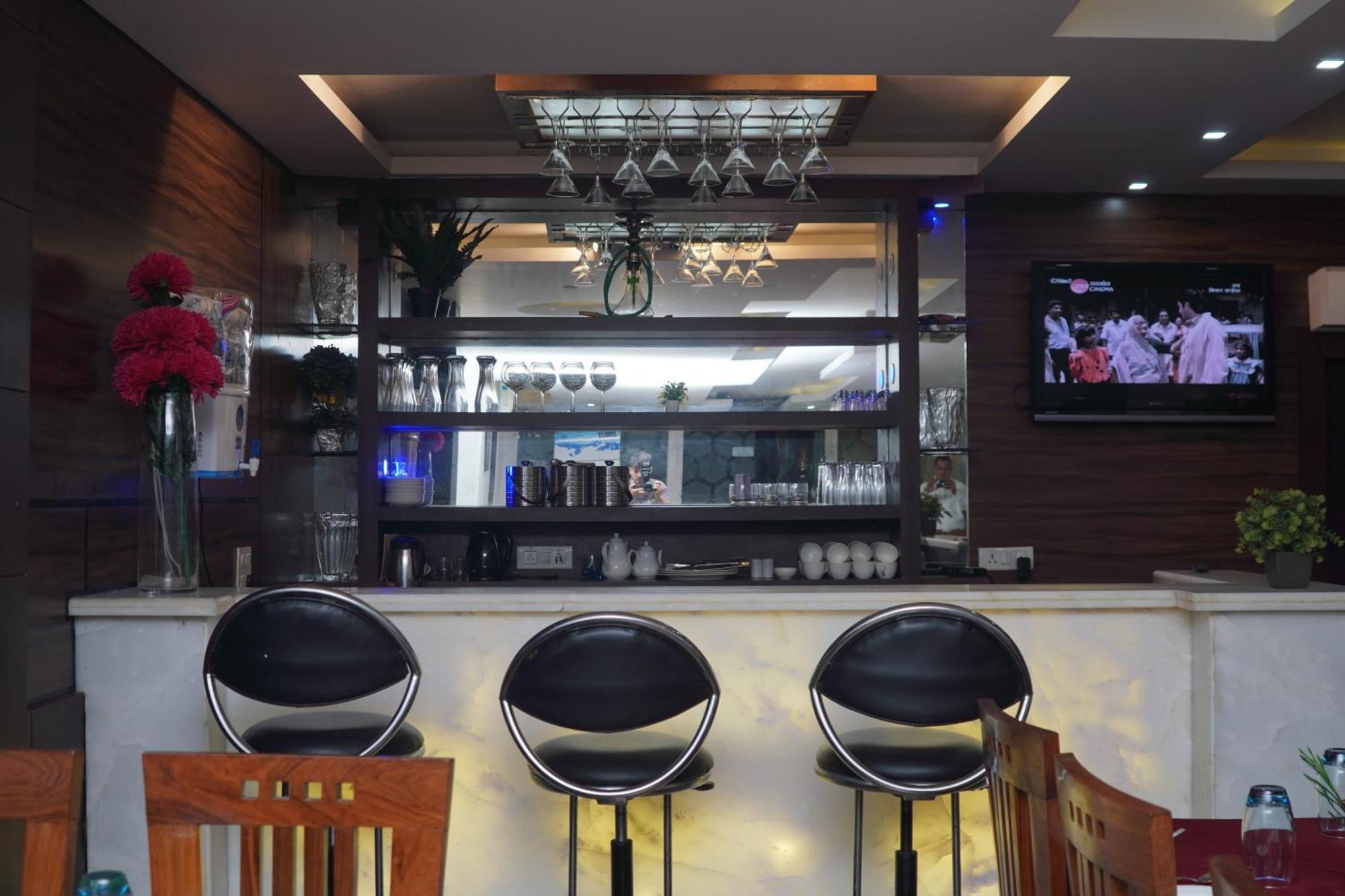 Hotel Dh Dharamshala Dış mekan fotoğraf